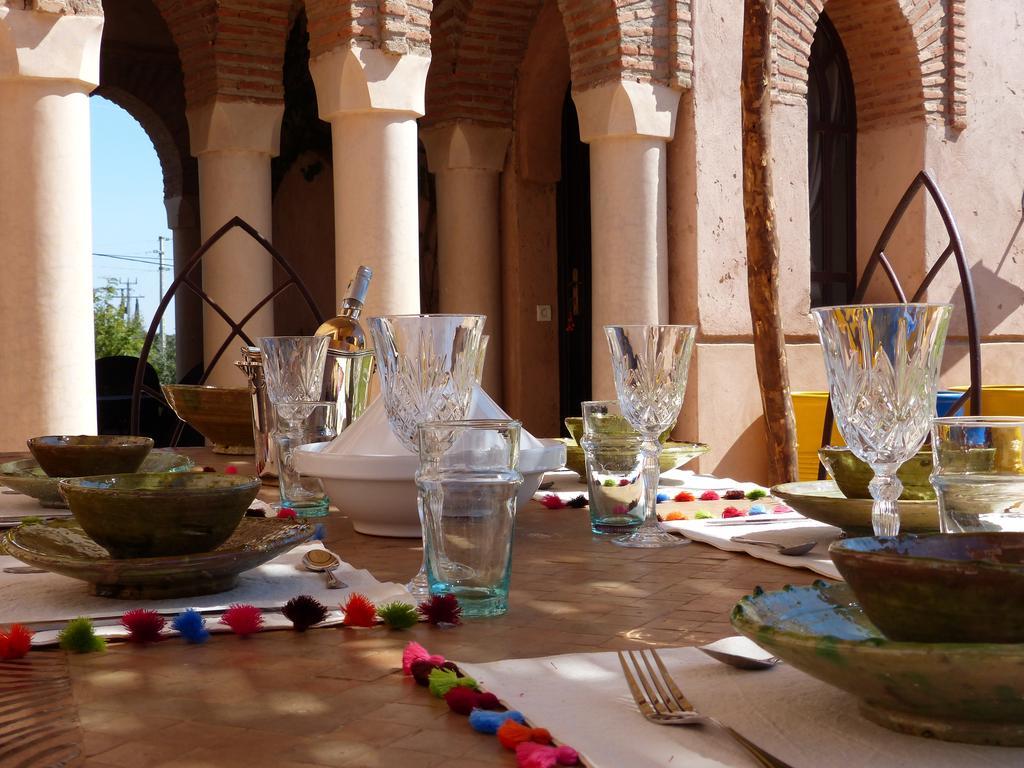 Le Cazar Hotel El Ain Eksteriør billede