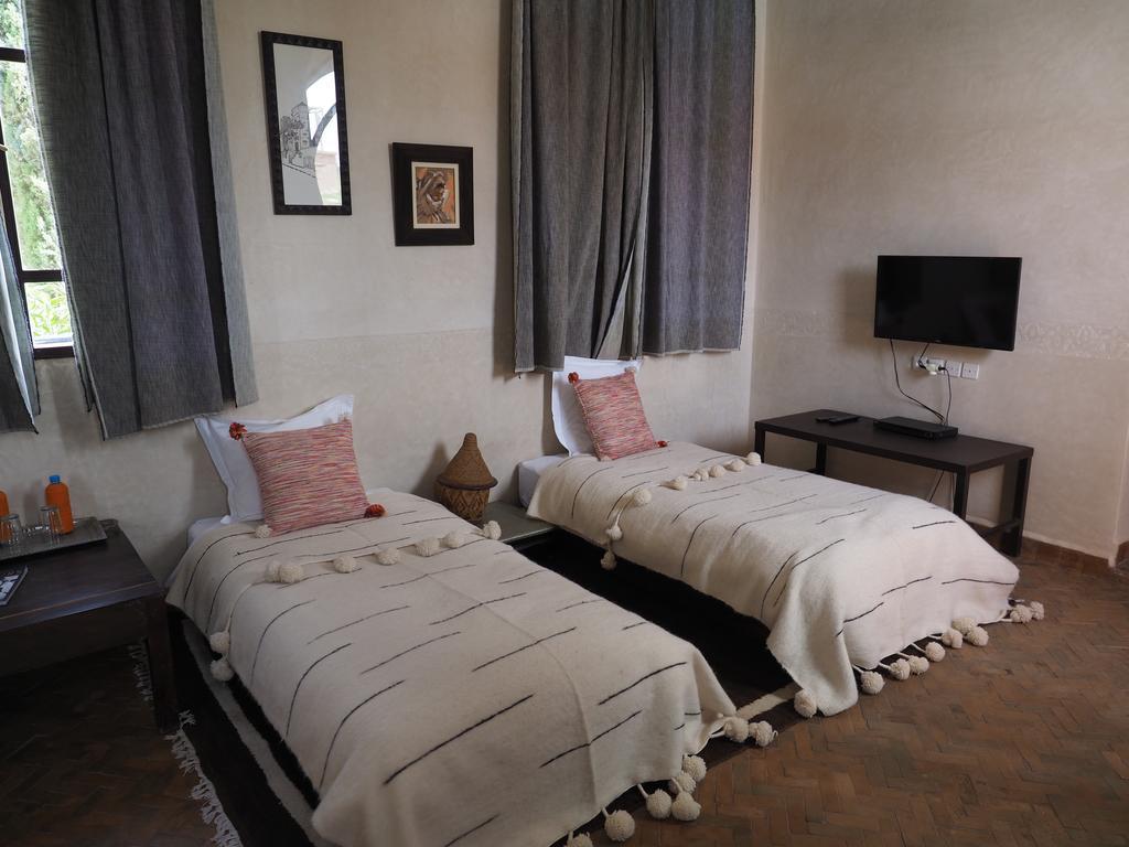 Le Cazar Hotel El Ain Eksteriør billede
