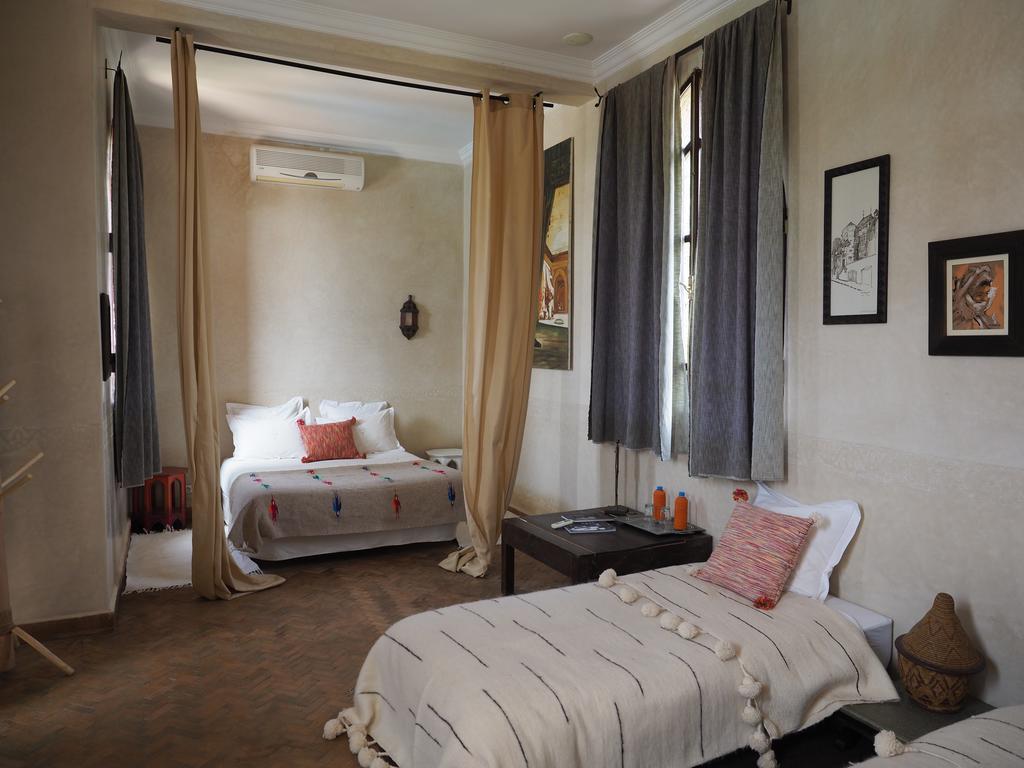 Le Cazar Hotel El Ain Eksteriør billede